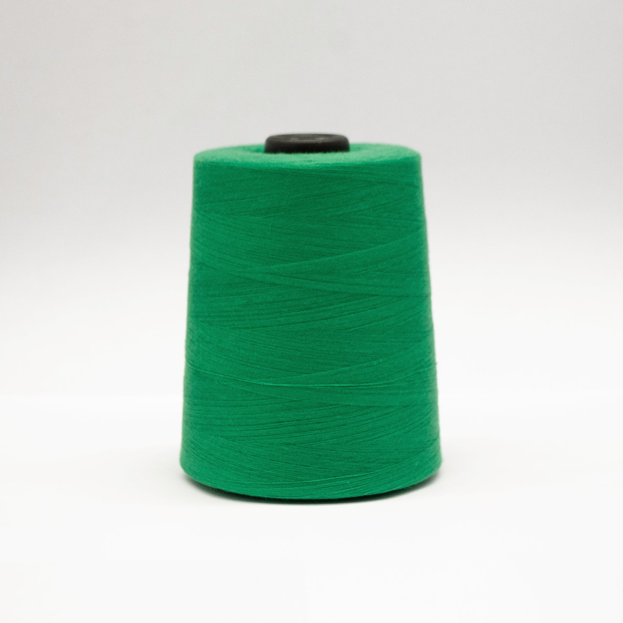100% Polyester Tex 27 Sewing Thread 10,000 Yards - Green #6432 – Panda  Int'l Trading of NY, Inc